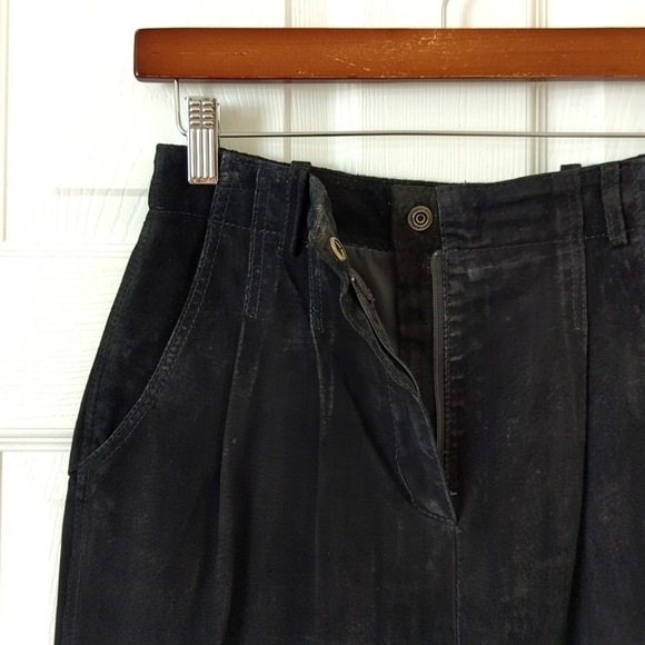 B.E.S.T. Authentic 90's Vintage Suede Leather High Waisted Mini Skirt Black 7 - Picture 3 of 11
